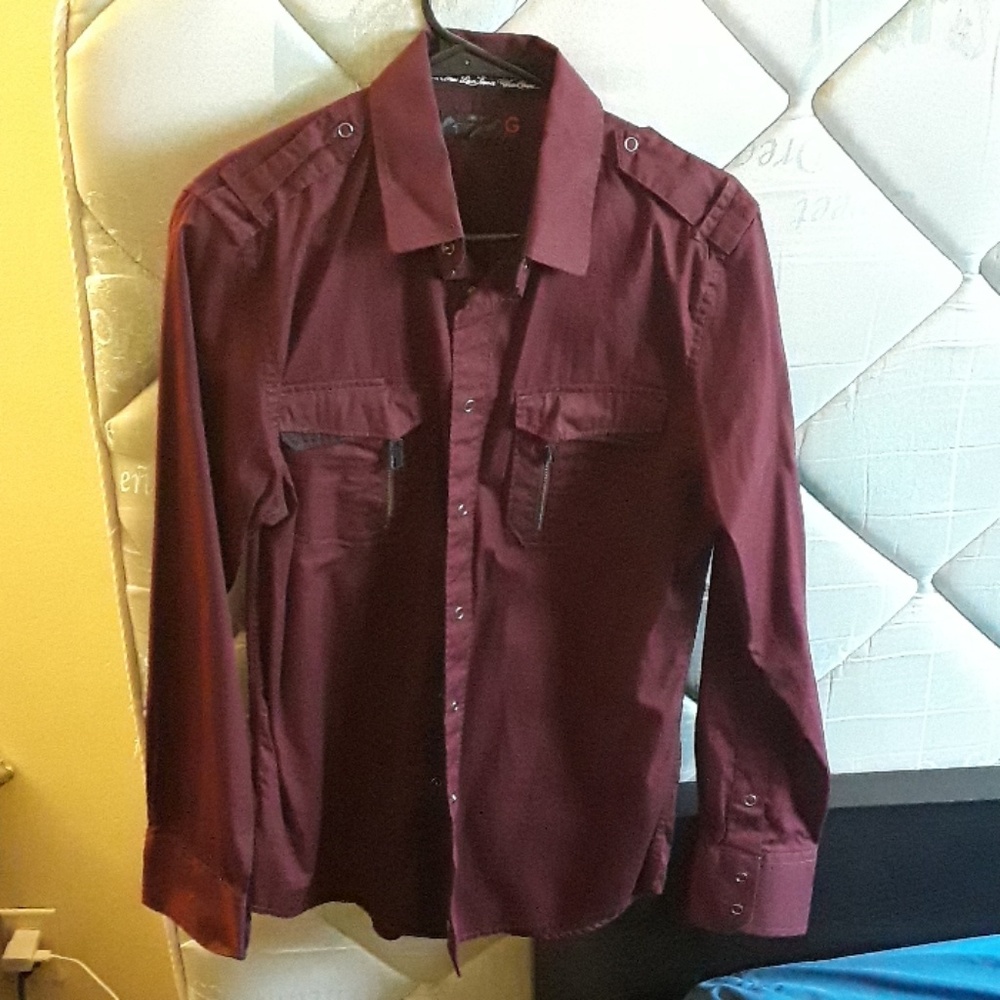 guess button shirt maroon